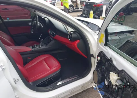 2019 Alfa Romeo Giulia Ti Rwd z USA, uszkodzony, nr VIN ZARFAMBN6K7600898